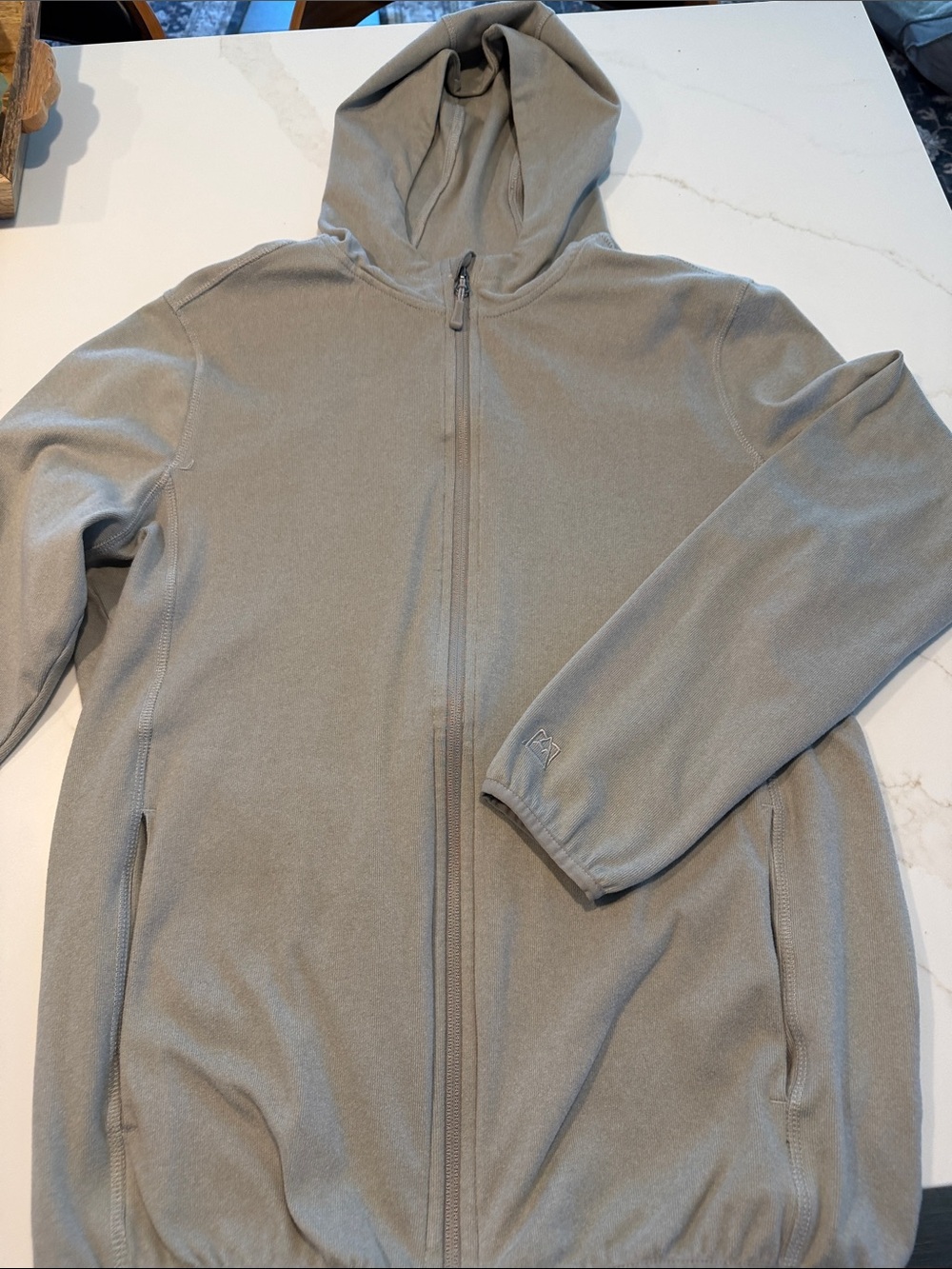 Avalanche Men's Beige Full-Zip Hooded Jacket size medium - like new condition!